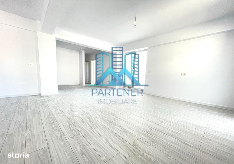 Apartament cu 3 camere decomandat în Valea Lupului