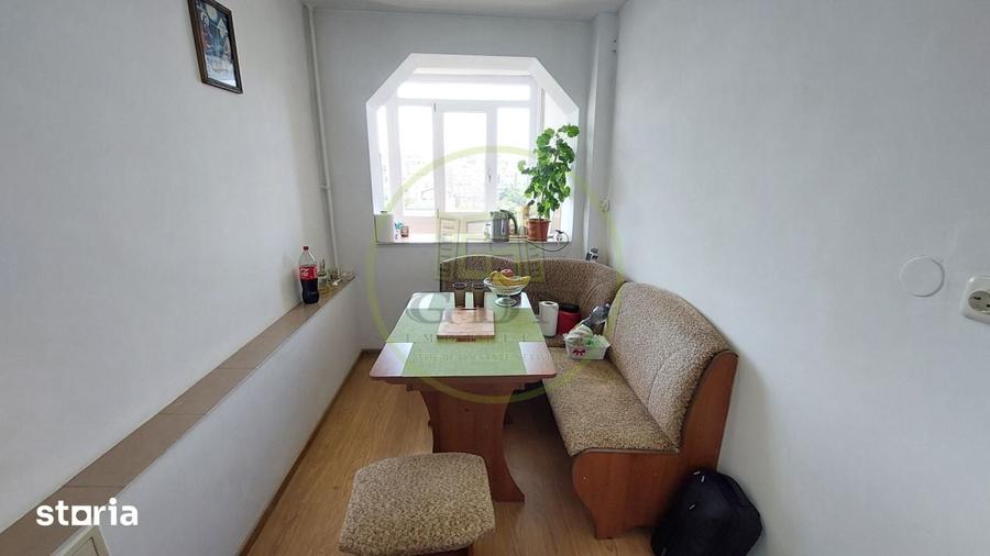 Apartament cu 3 camere decomandat în Brazda lui Novac
