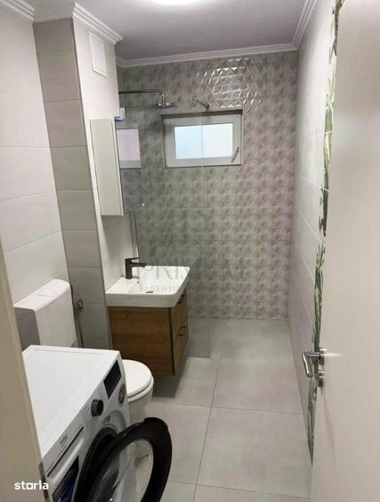 Apartament cu 3 camere semidecomandat în Dâmbovița