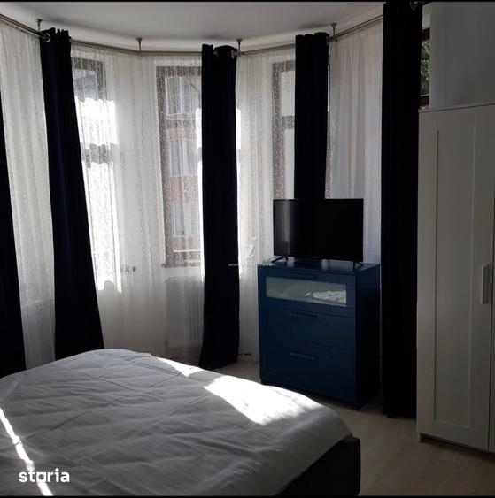 Casă cu Teren 900 Mp în Central