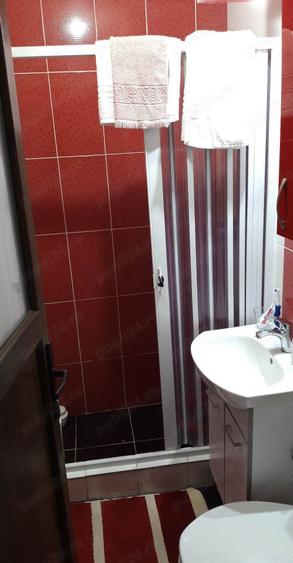 Apartament cu 3 camere nedecomandat în Central