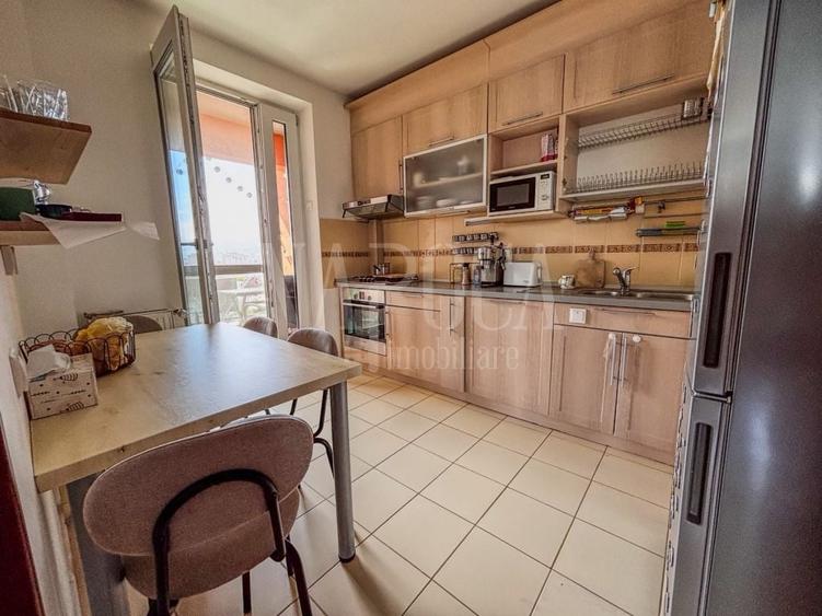 Apartament cu 2 camere semidecomandat în Mărăști
