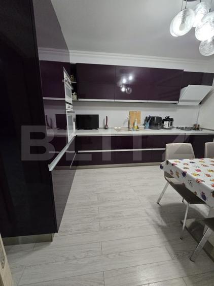 Casă individuală cu 3 camere cu Canalizare în Vest