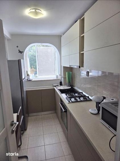 Apartament cu 3 camere în Hărmanului