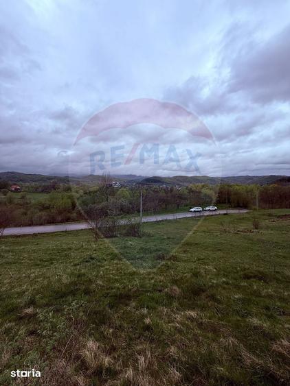 Teren de 4780 mp, în Central