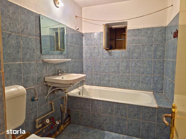 Apartament cu 2 camere decomandat în Traian