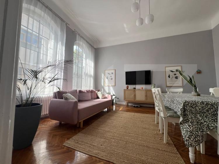 Apartament cu 4 camere decomandat, mobilat în Ultracentral
