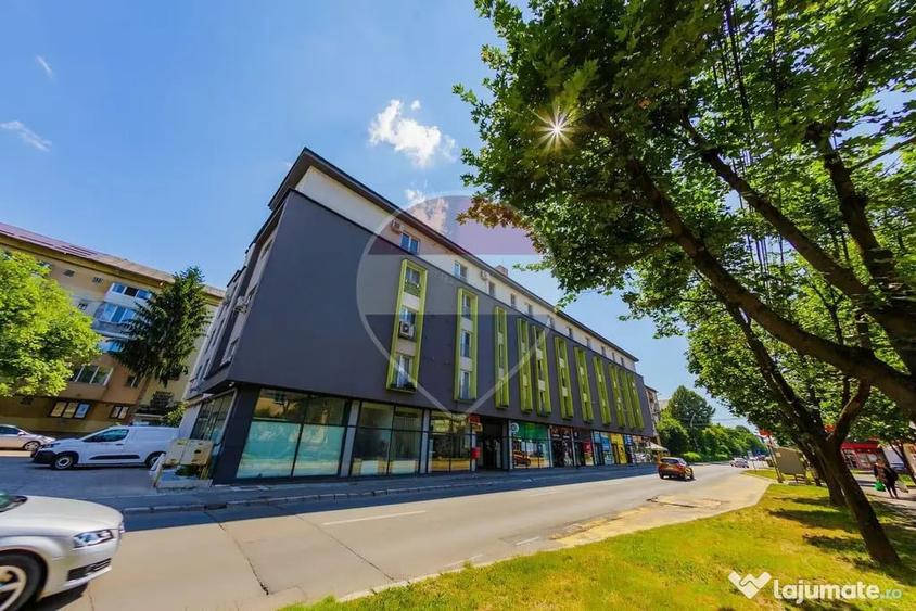 Spațiu comercial, de 63 mp, în Central