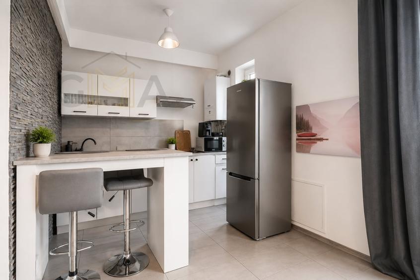 Apartament cu 2 camere semidecomandat, mobilat în Semicentral