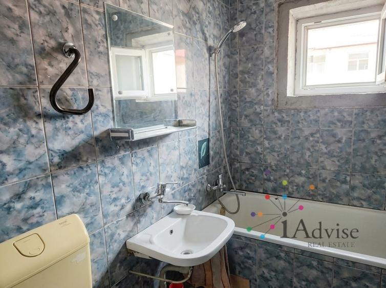 Apartament cu 3 camere decomandat în Noua