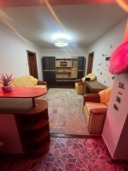 Apartament cu 2 camere semidecomandat în Exterior Vest