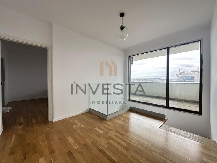 Apartament cu 4 camere semidecomandat, mobilat în Gheorgheni