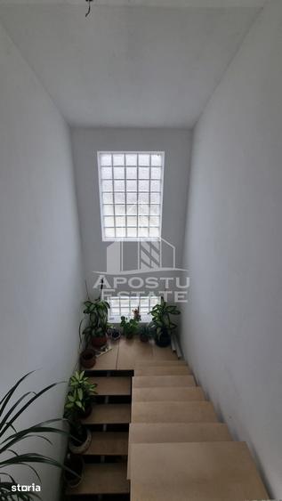 Casă cu 6 camere cu Teren 2712 Mp în Dudeștii Noi