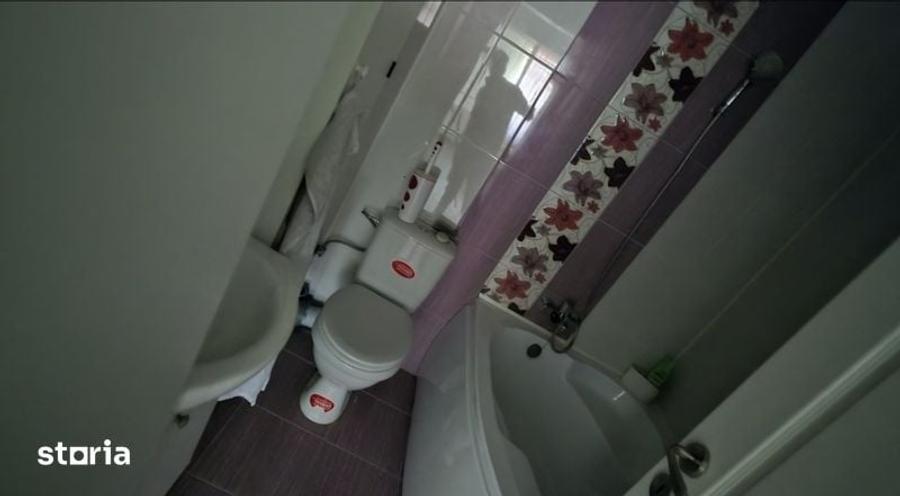 Apartament cu 3 camere în Rahova