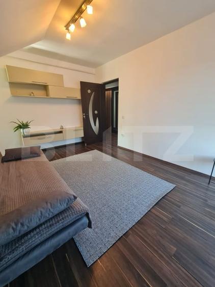 Apartament cu 2 camere, recent renovat, parcare, zona Florilor - 1