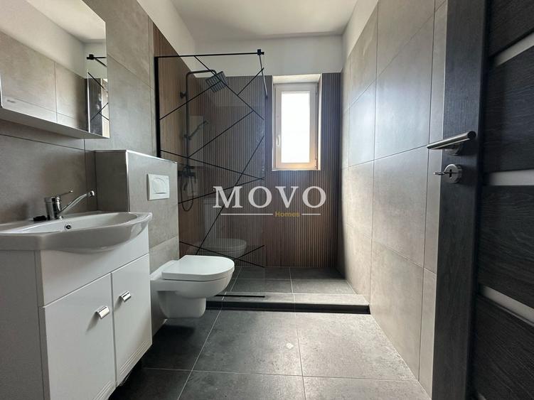 Duplex cu 4 camere cu Canalizare în Săcălaz