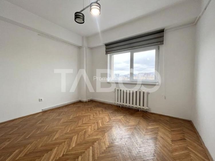 Apartament de vanzare cu 4 camere decomandate in Marasti langa Piata