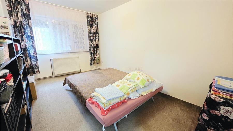 Apartament cu 4 camere decomandat, mobilat în Mănăștur