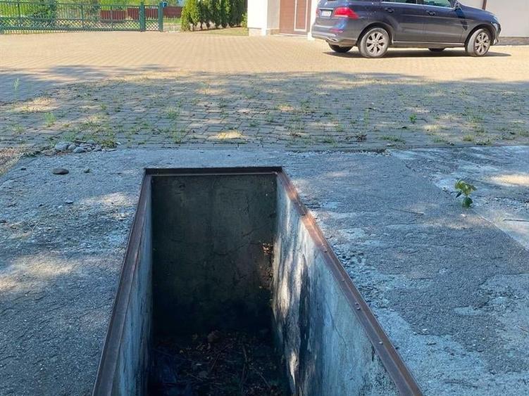Casă individuală cu 4 camere cu Teren 3500 Mp în Fântâna Mare