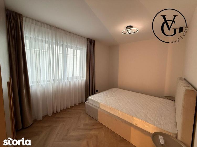 Apartament cu 3 camere semidecomandat, mobilat în Bucureștii Noi