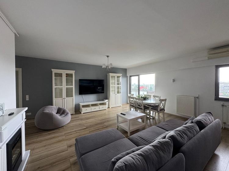 Apartament cu 3 camere semidecomandat, mobilat în Doamna Ghica