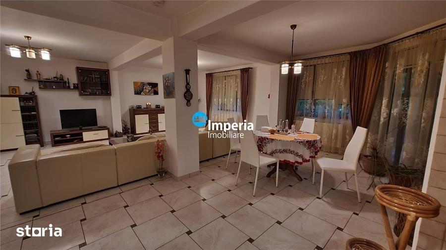 Casă cu 7 camere cu Teren 1000 Mp în Bârnova