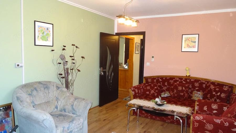 Apartament cu 2 camere decomandat în Aradului
