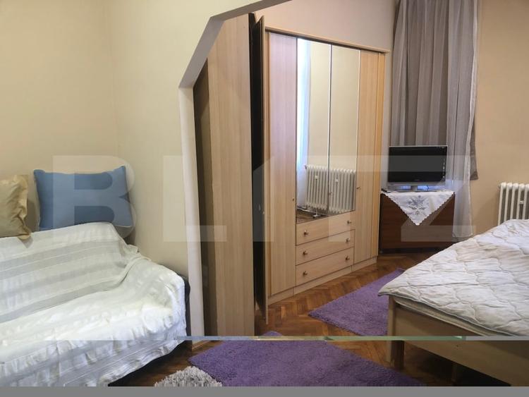 Apartament cu 2 camere semidecomandat, mobilat în Central