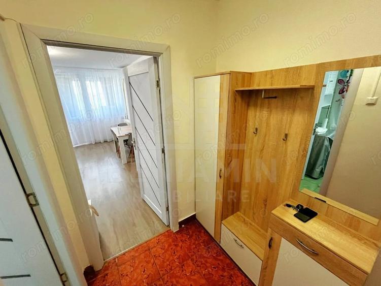 Garsonieră decomandată în Brazda lui Novac