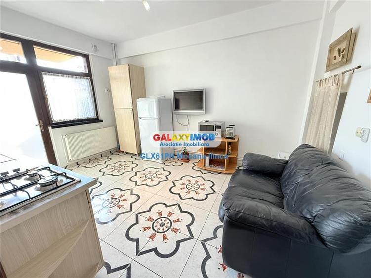 Casă cu 4 camere cu Garaj în Gheorghe Doja