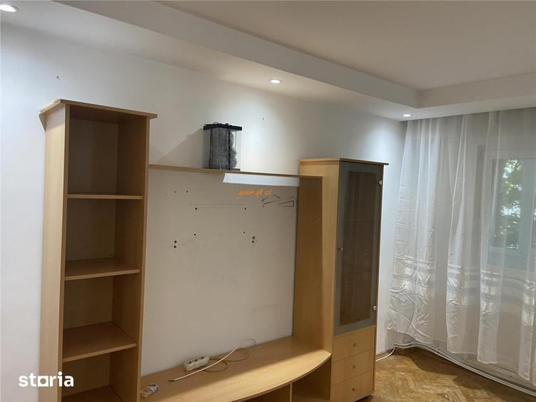Apartament cu 2 camere decomandat, mobilat în Ultracentral