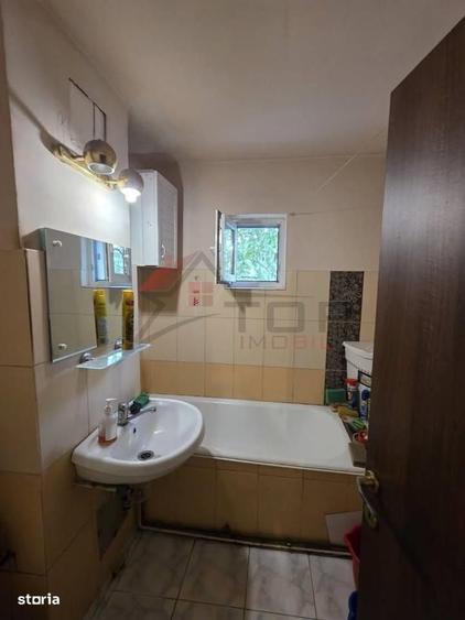 Apartament cu 2 camere decomandat în Bicaz