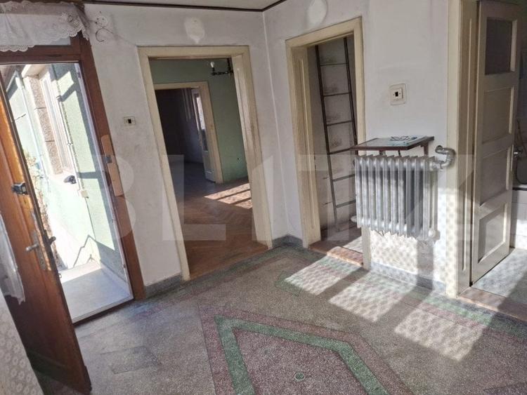 Casă individuală cu 3 camere cu Canalizare în Baciu