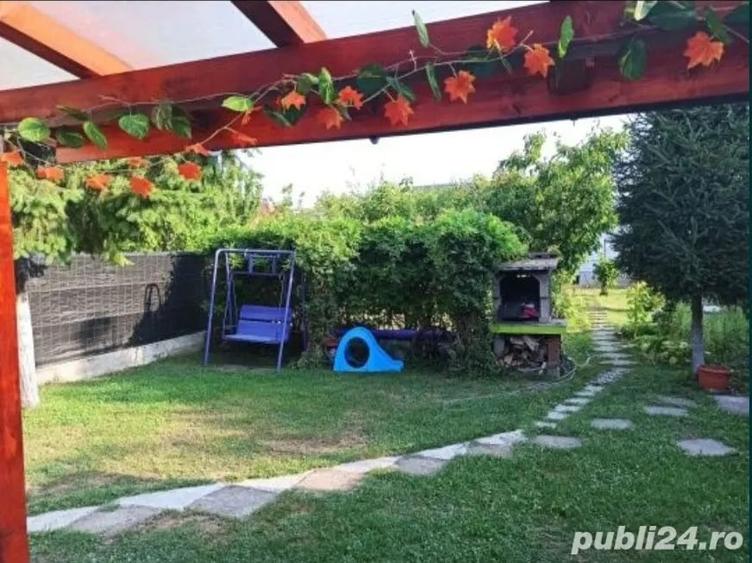 Casă cu 3 camere în Bujac