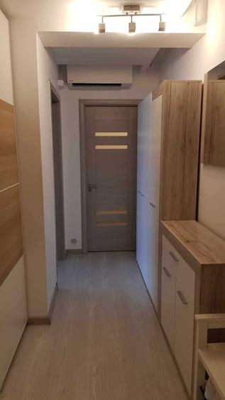 Apartament cu 3 camere decomandat în Păcii