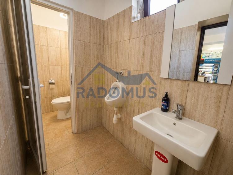 Casă individuală cu 4 camere cu Canalizare în Central