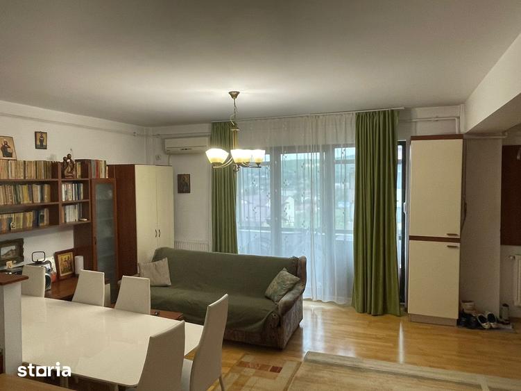 Apartament cu 3 camere decomandat în Bucium