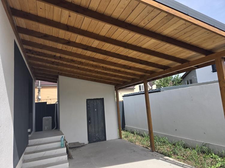Casă cu 4 camere în Lumina