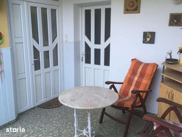 Casă cu 3 camere decomandat cu Teren 311 Mp în Central