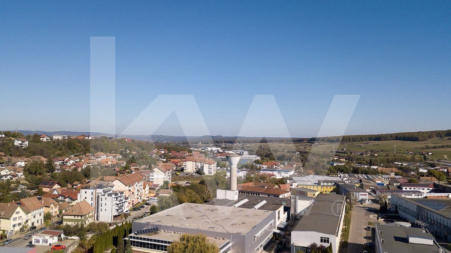 Spațiu industrial, de 5,457 mp, în Cisnădie