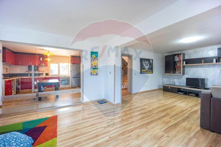 Casă cu 4 camere cu Teren 620 Mp în Bod