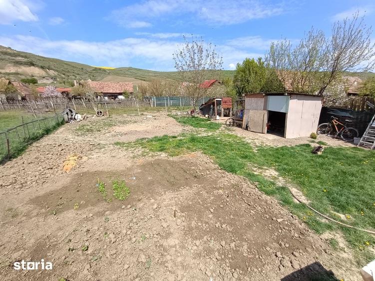 Casă cu 3 camere cu Teren 400 Mp în Central