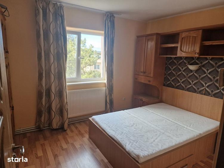 Apartament cu 2 camere semidecomandat, mobilat în Central