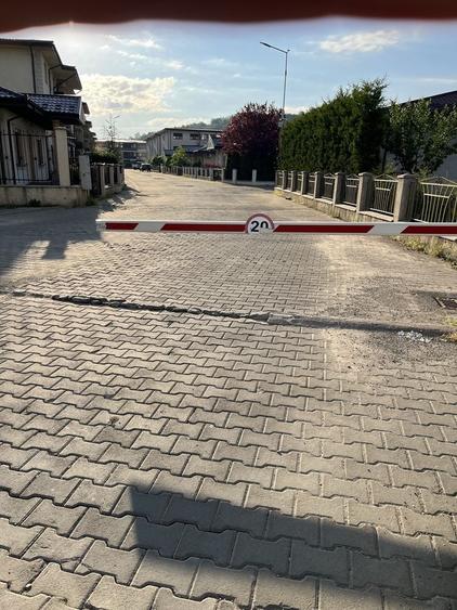 Garsonieră decomandată în Central