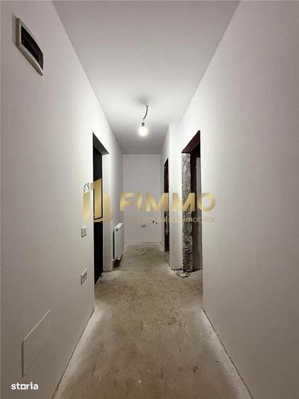 Apartament cu 3 camere decomandat în Ipotești