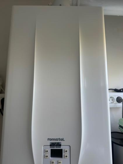 Apartament cu 3 camere decomandat în Lipovei