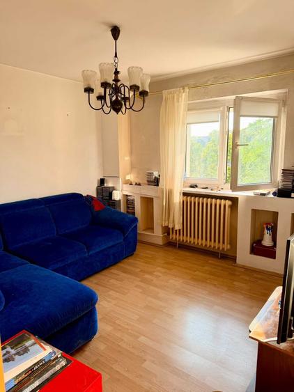 Apartament cu 3 camere decomandat în Șerban Vodă
