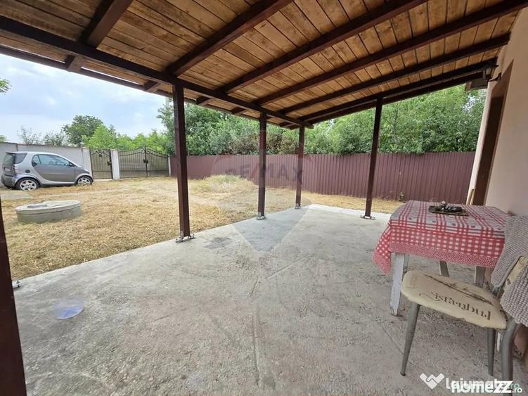 Casă cu 2 camere cu Teren 610 Mp în Armeni