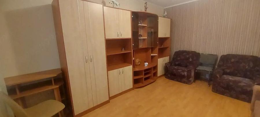 Apartament cu 2 camere decomandat în Școlilor