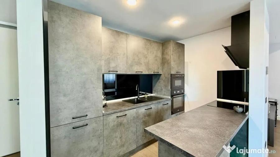 Apartament cu 2 camere semidecomandat în Victoriei